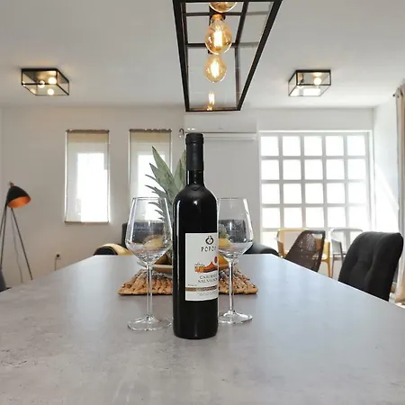 Apartament David *