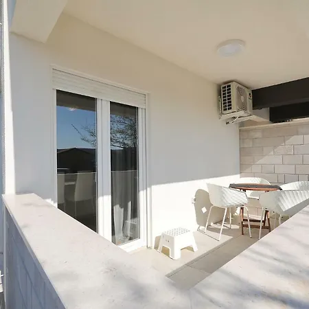 Apartament David *