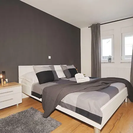 Apartament David *