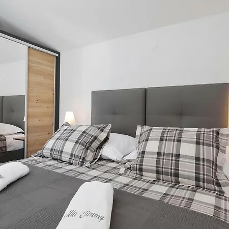 Apartament David *