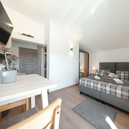 Apartament David Seline