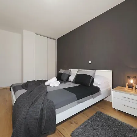 Apartment David Seline